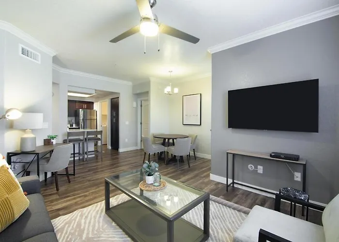 Landing - Modern With Amazing Amenities * Tempe