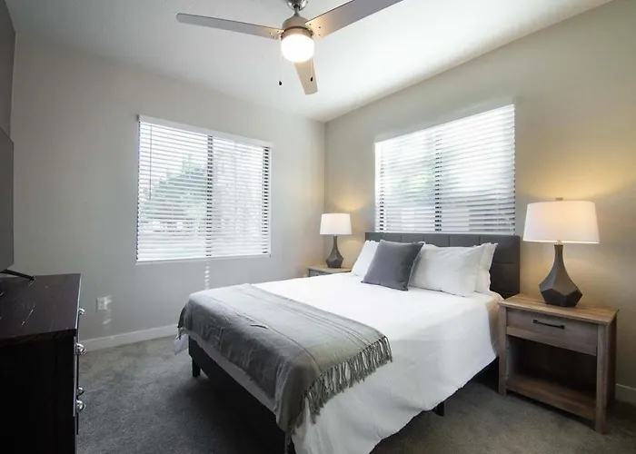 Apartment Landing - Modern With Amazing Amenities